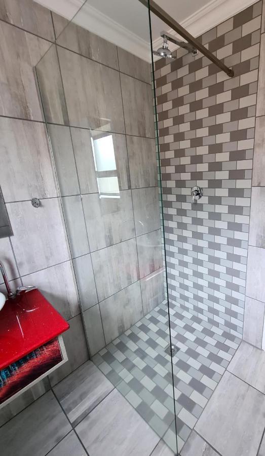 Villa Dubaai 모젤베이 외부 사진